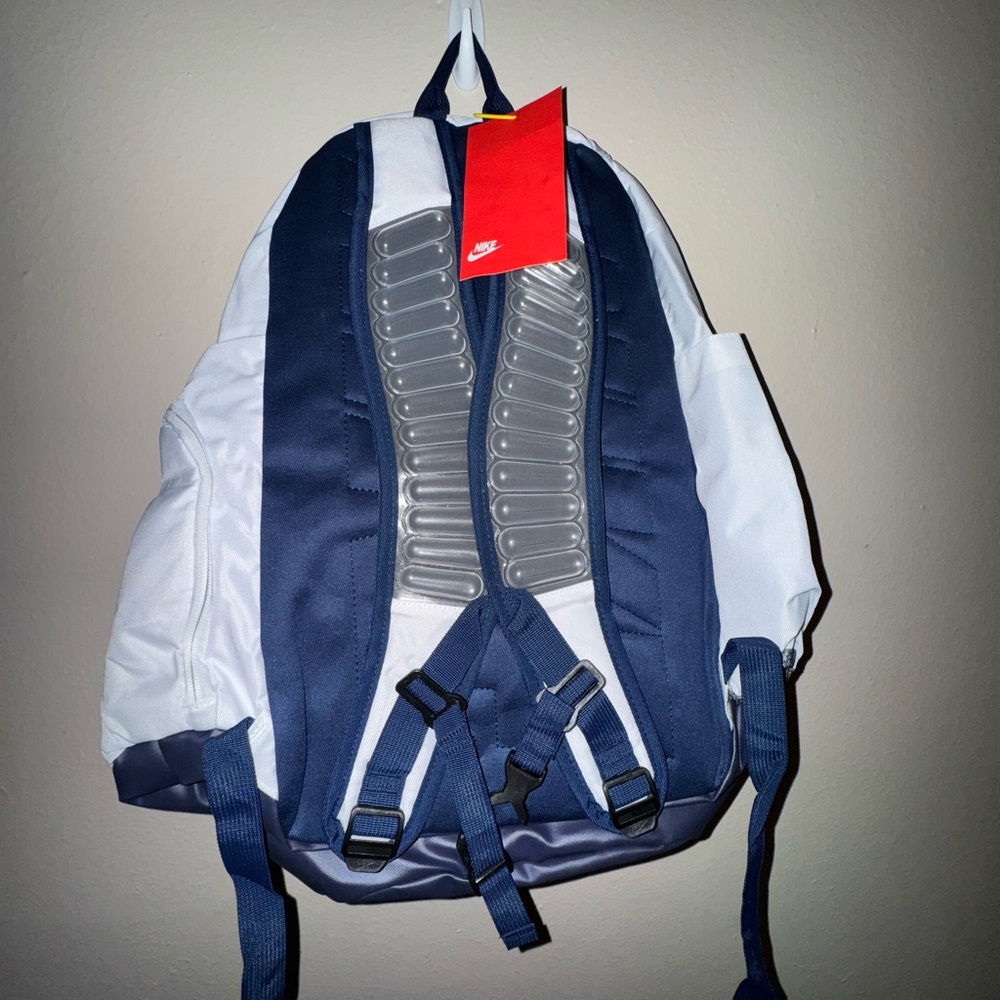 Nike Elite USA Basketball Backpack - Picture 6 of 7